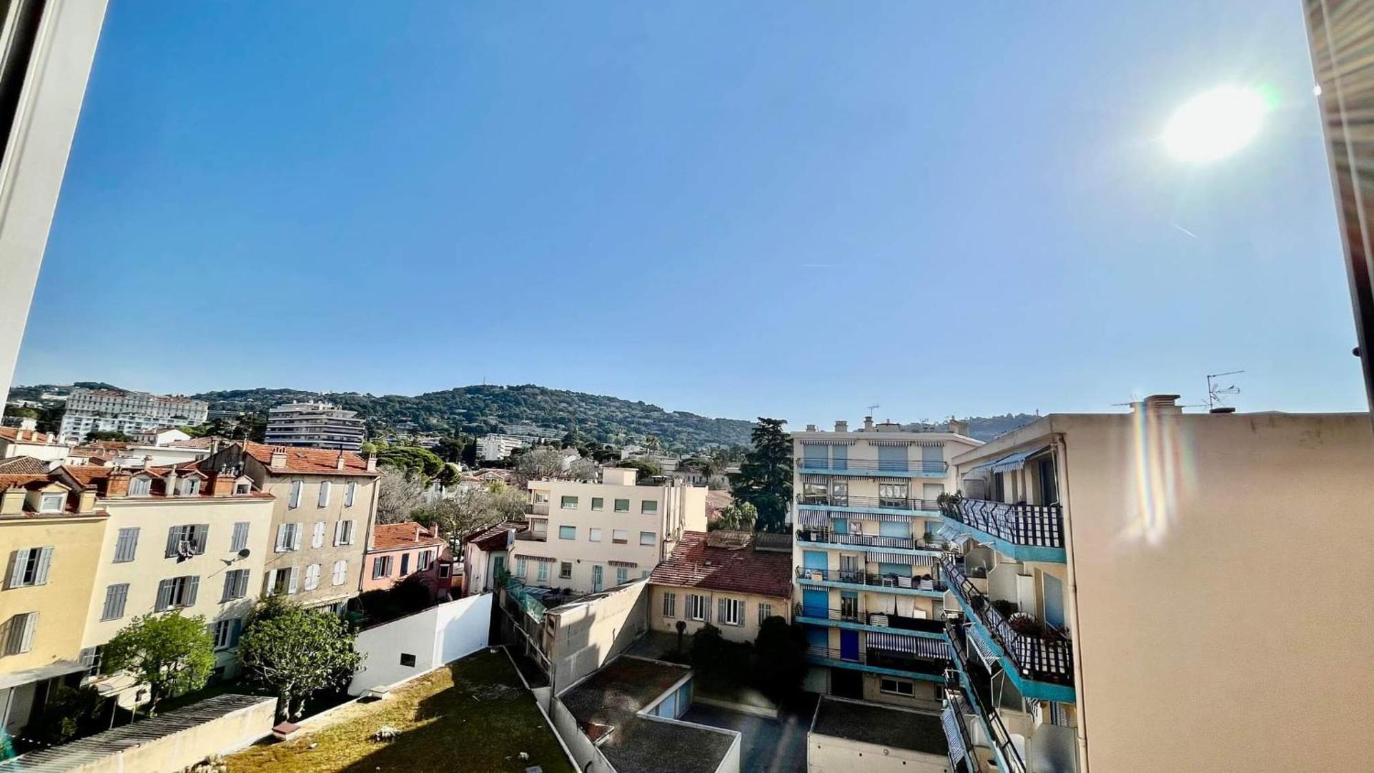 Apartment Centre - Ideal Vacance Et Congres Cannes
